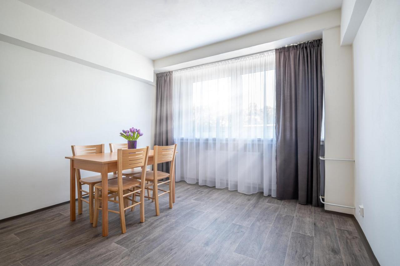 Apartmany A Studia Zamecky Park Litvinov Bagian luar foto